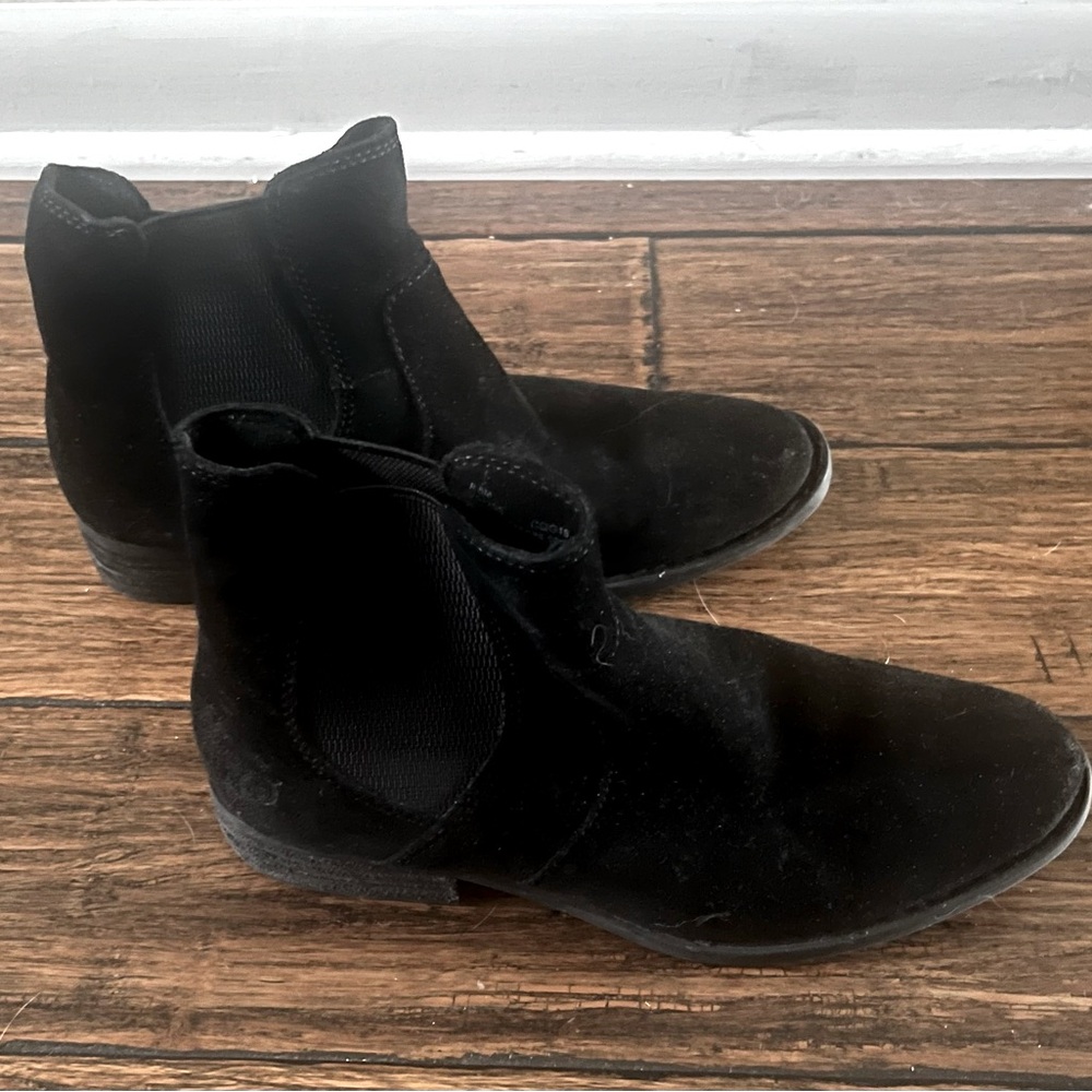 Born Boots (8.5) Ankle Length